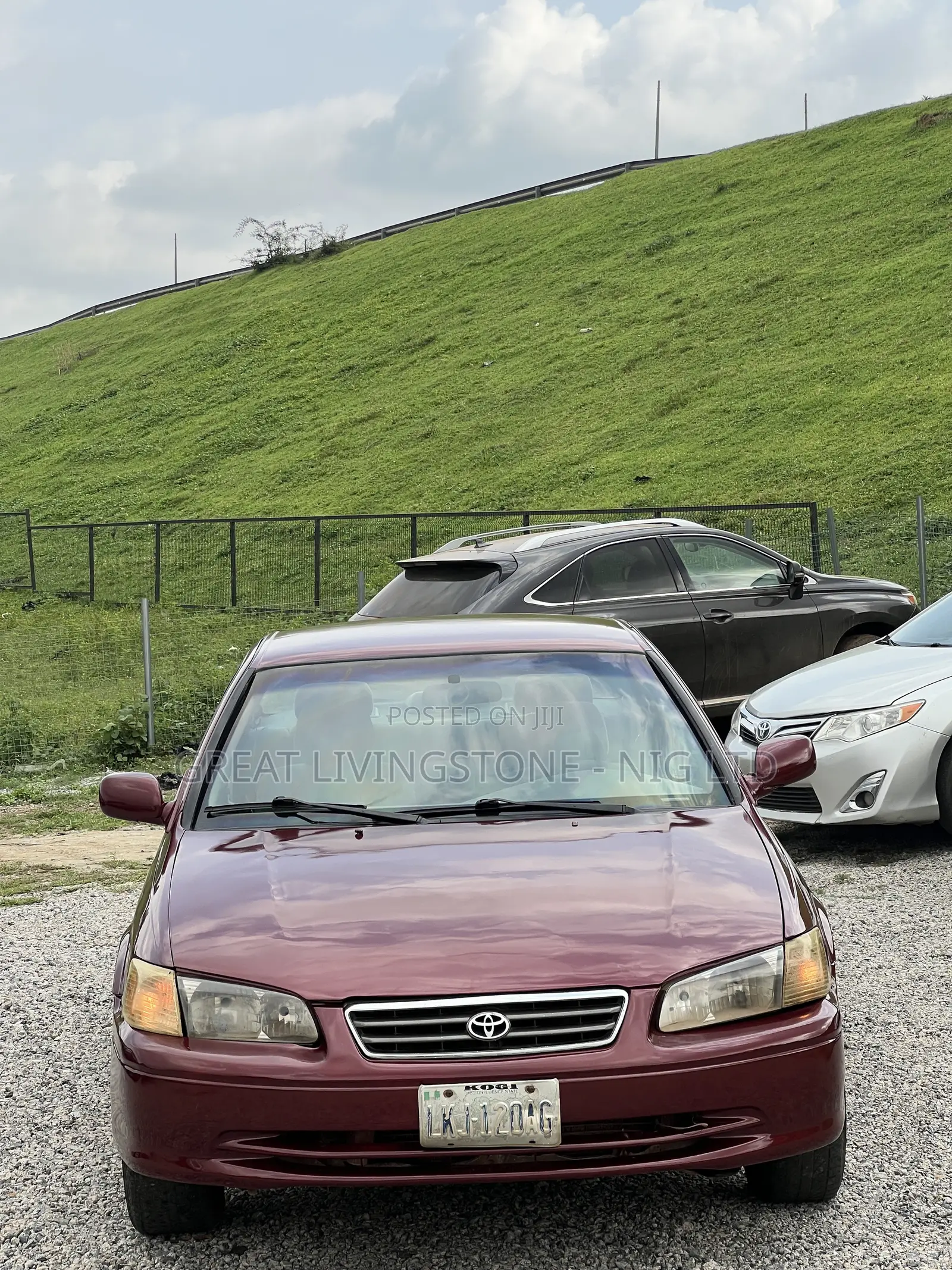 Toyota Camry LE 4dr Sedan (2.4L 4cyl 5M) 2002 Red