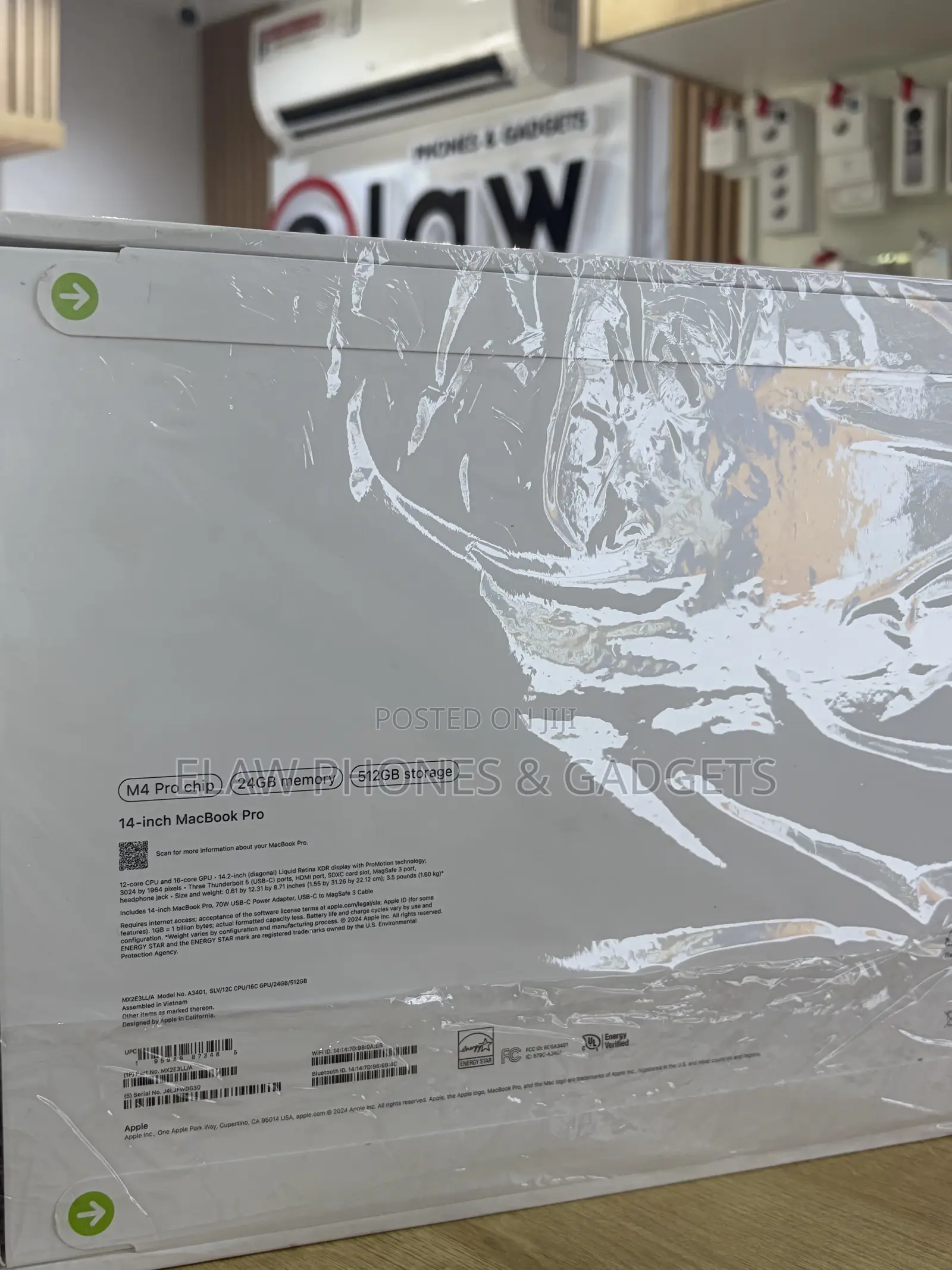 New Laptop Apple MacBook Pro 2024 M4 Pro 24GB Apple M4 Pro SSD 512GB