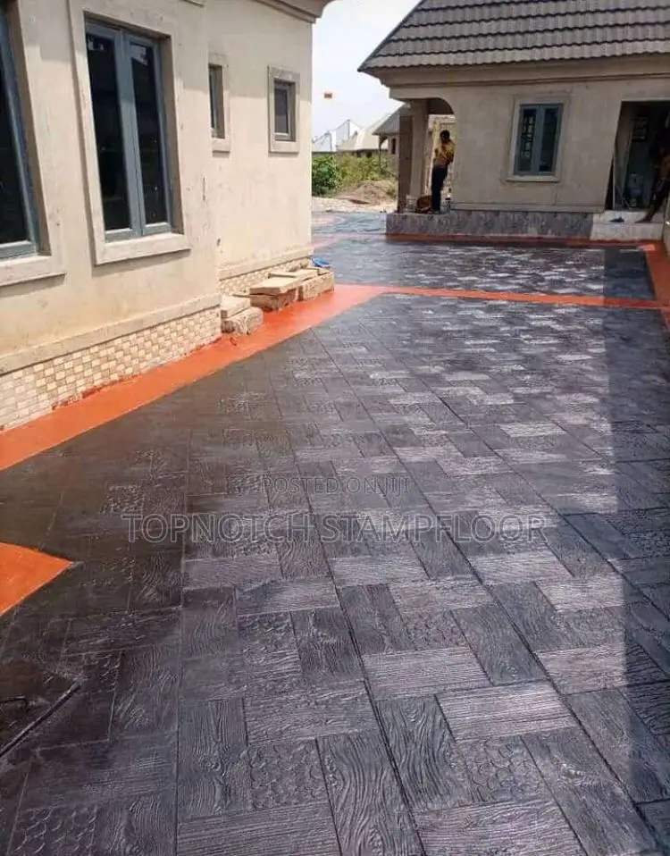 Beautiful Increte Work Modern Floor-design Dust Free