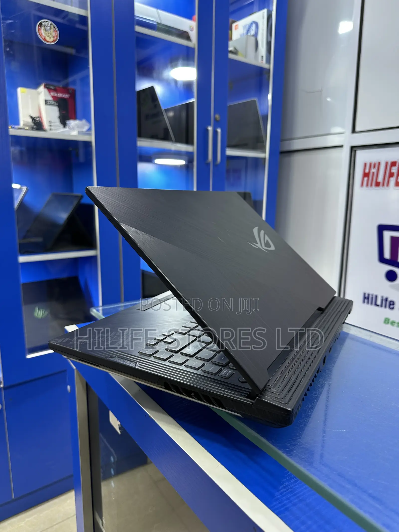 Laptop Asus ROG Strix G731G 16GB AMD Ryzen 9 SSD 1T