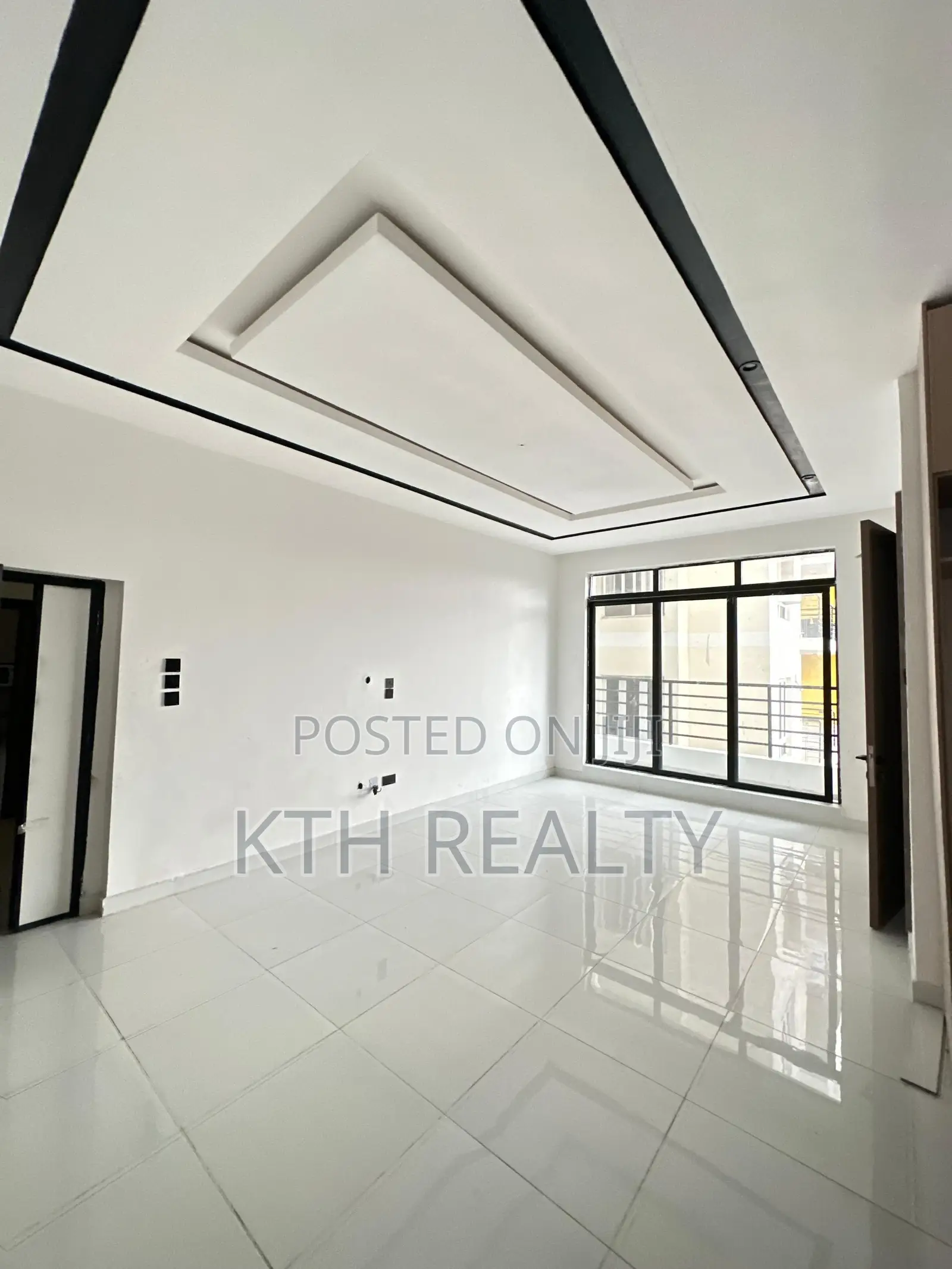 3bdrm Penthouse in Lekki for sale