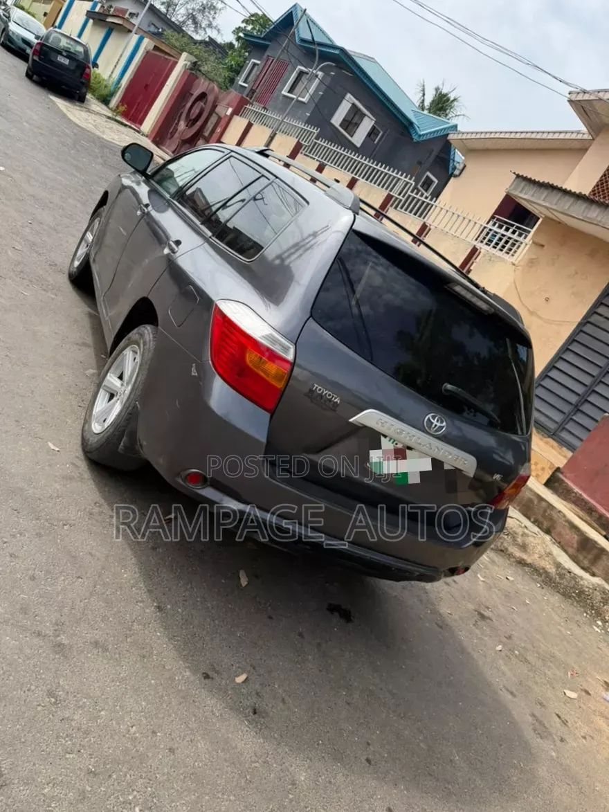 Toyota Highlander 2010 Gray