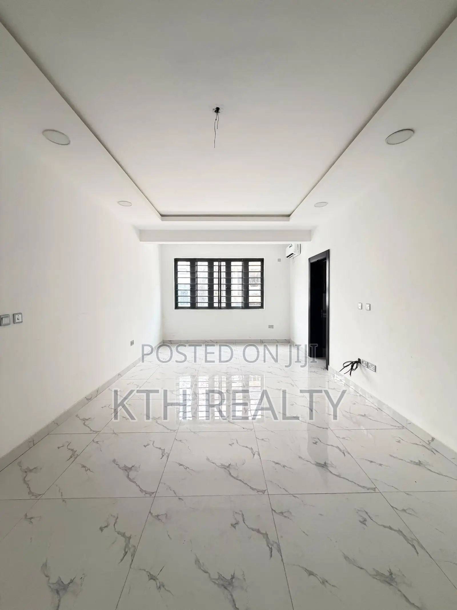 2bdrm Apartment in Lekki for sale