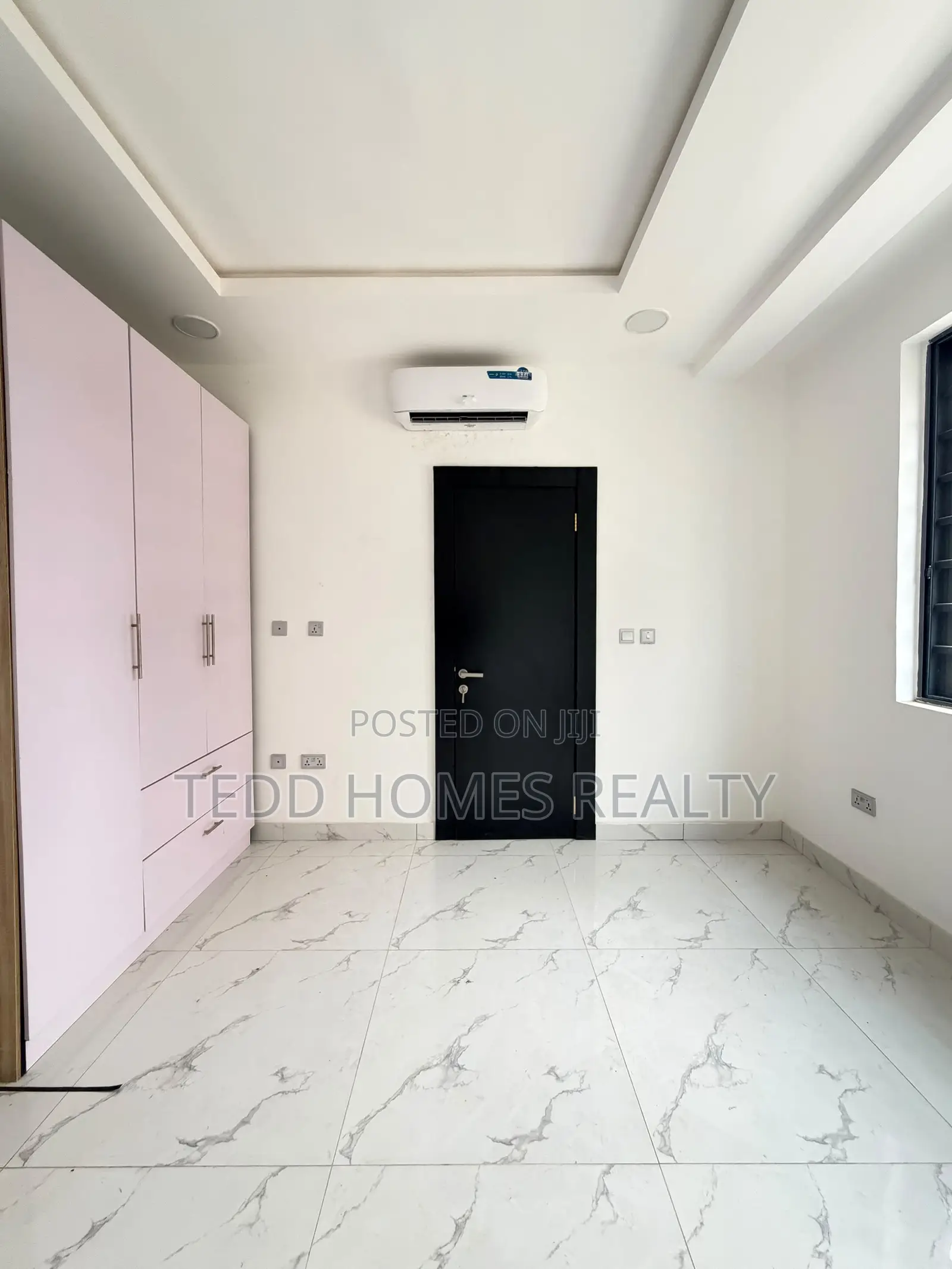 2bdrm Apartment in Lekki for sale