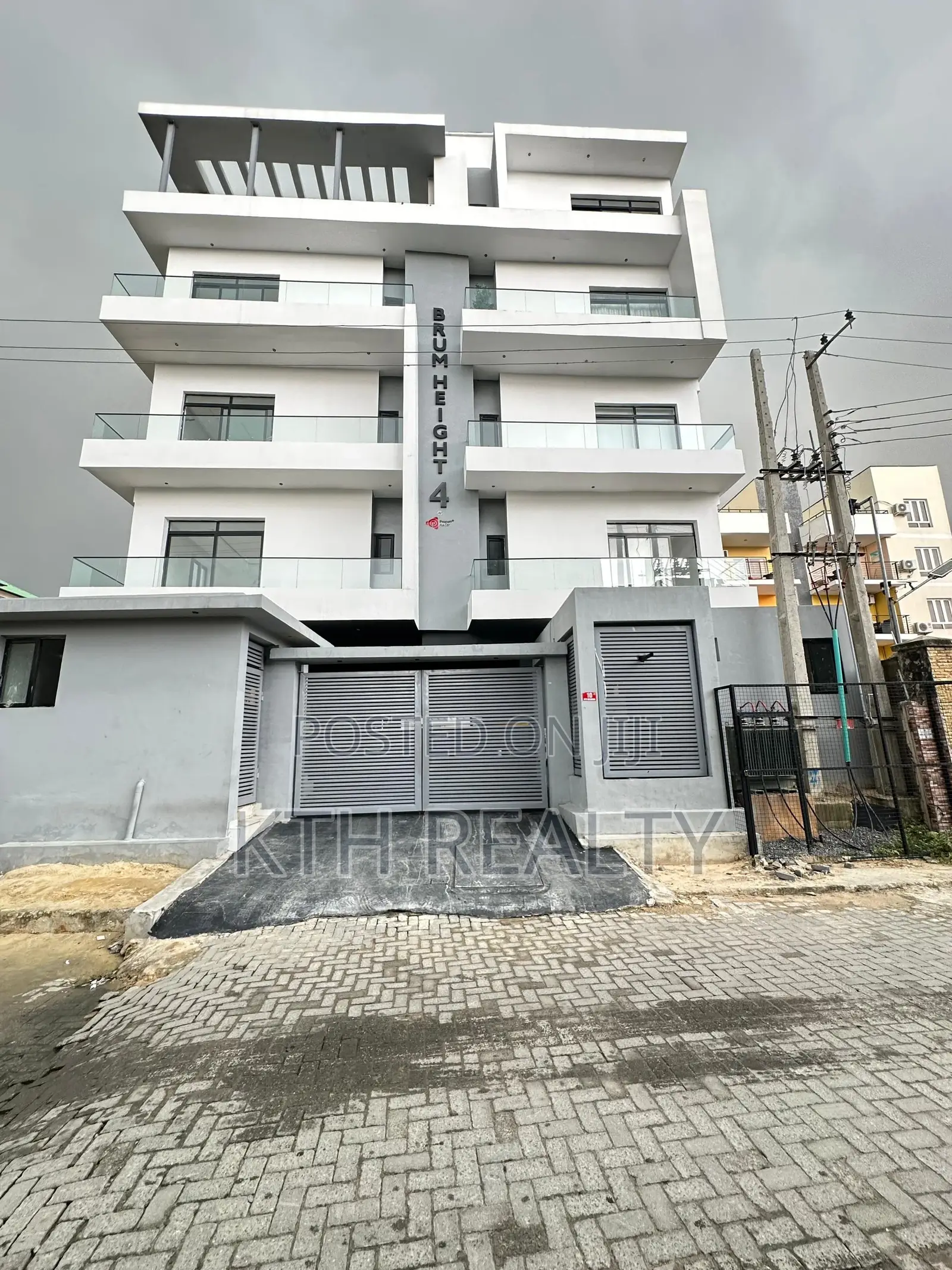 2bdrm Apartment in Lekki for sale