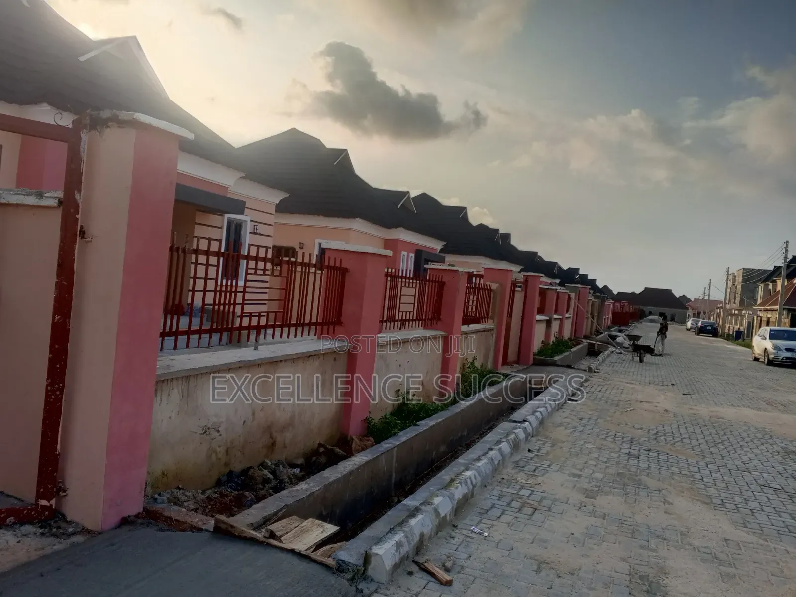 3bdrm Bungalow in Cooperative Estate, Ayobo for sale