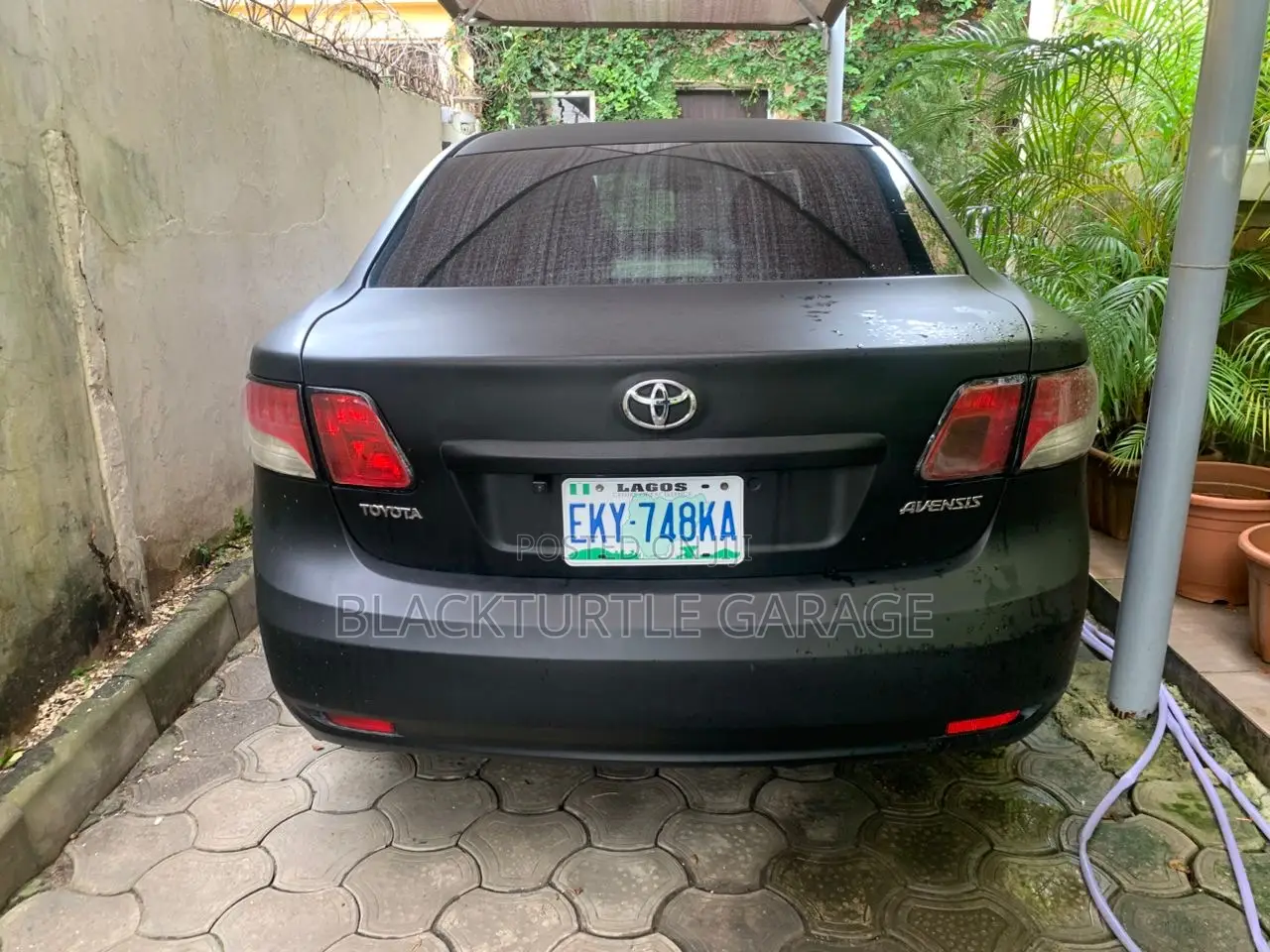 Toyota Avensis 2012 Black
