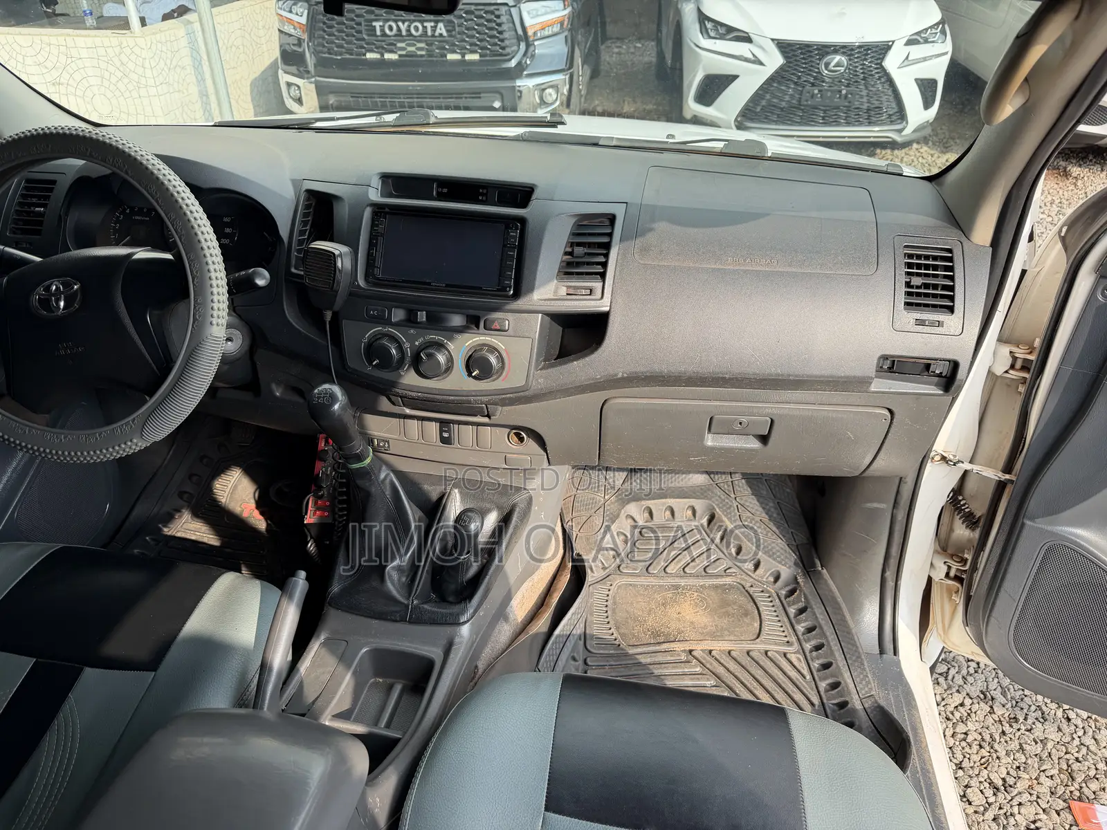 Toyota Hilux 2014 White
