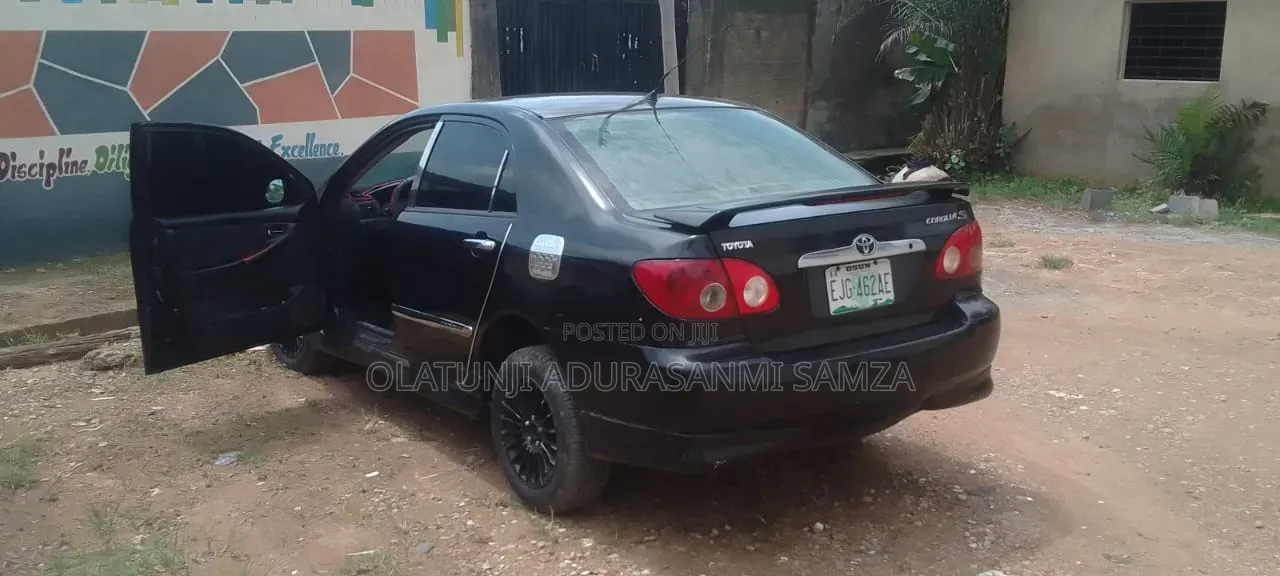 Toyota Corolla S 2006 Black