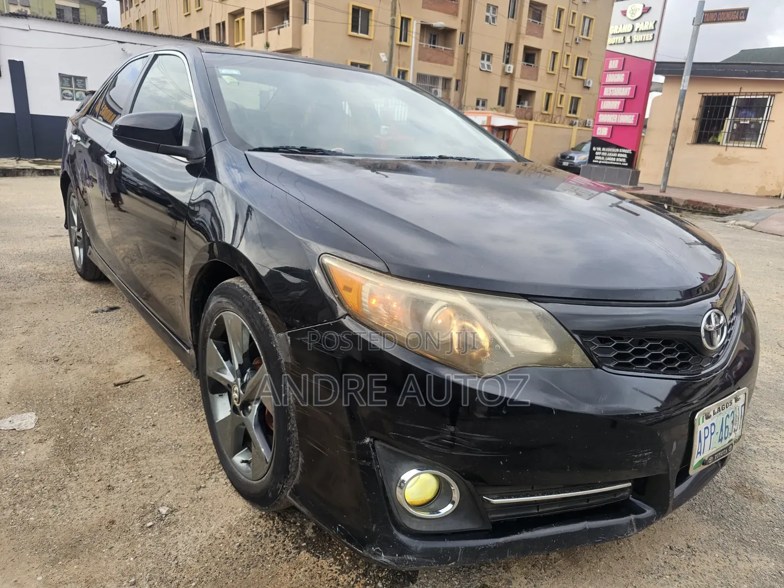 Toyota Camry SE 4dr Sedan (2.5L 4cyl 6A) 2013 Black