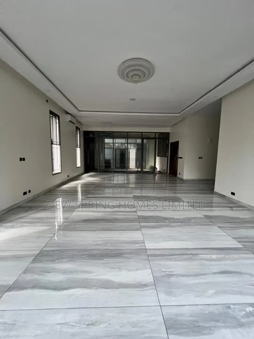 5bdrm Duplex in Ikoyi for sale