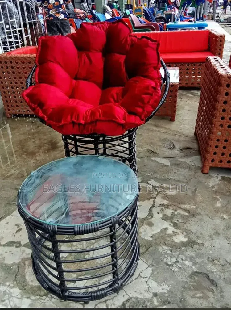 Topnotch Relaxing Rattan Outdoor and Table