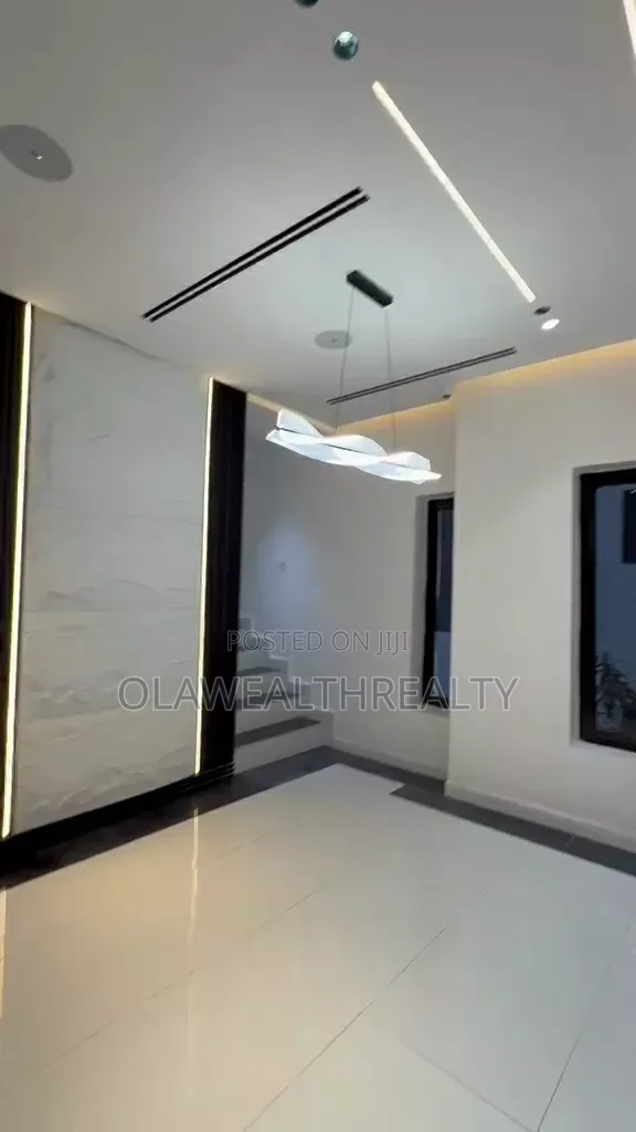 4bdrm Duplex in Guzape District for sale