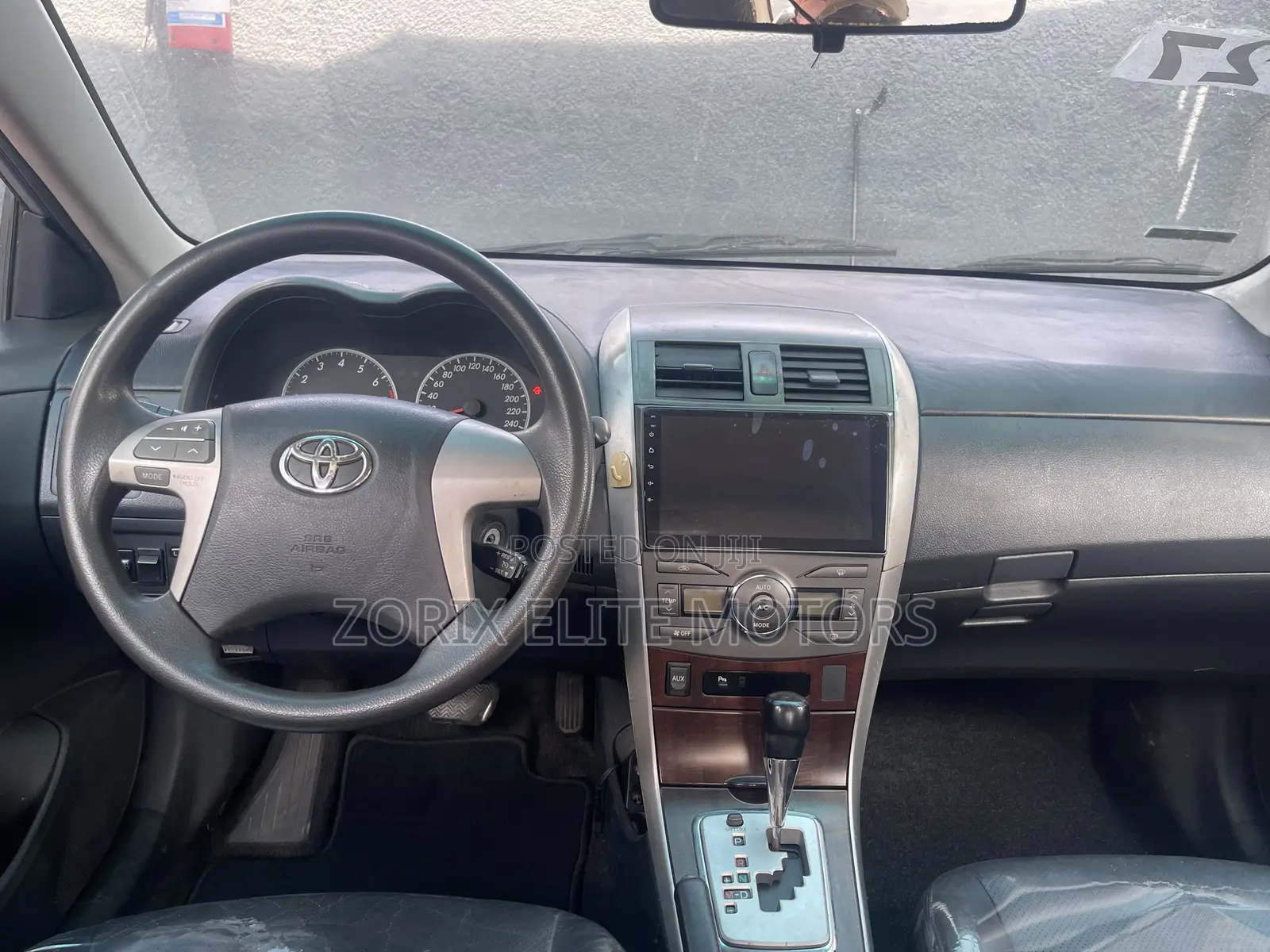 Toyota Corolla 2012 Silver