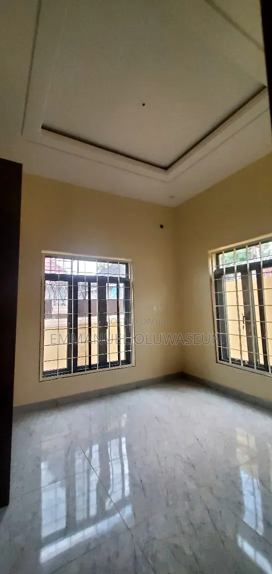2bdrm Block of Flats in Zamani, Karu for rent