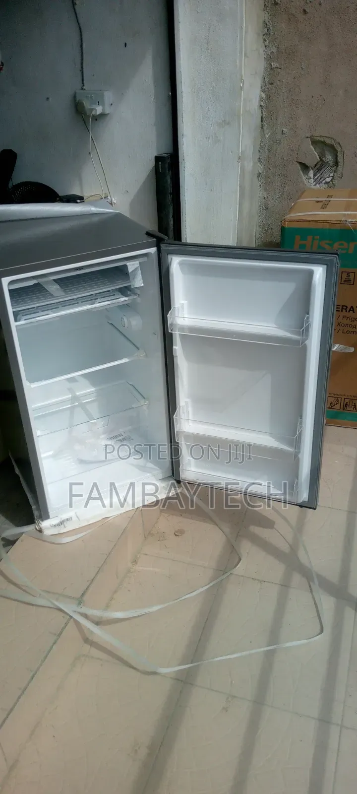 Hisense Ref 121 Compact Fridge With Spacious Storage