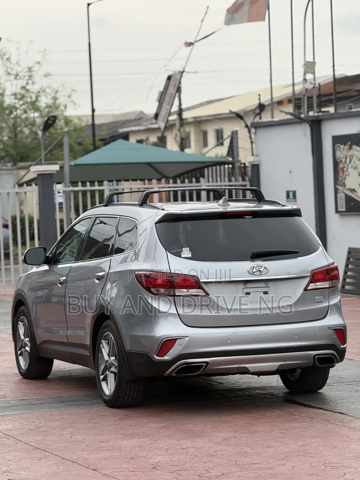 Hyundai Santa Fe SE Ultimate AWD 2017 Silver