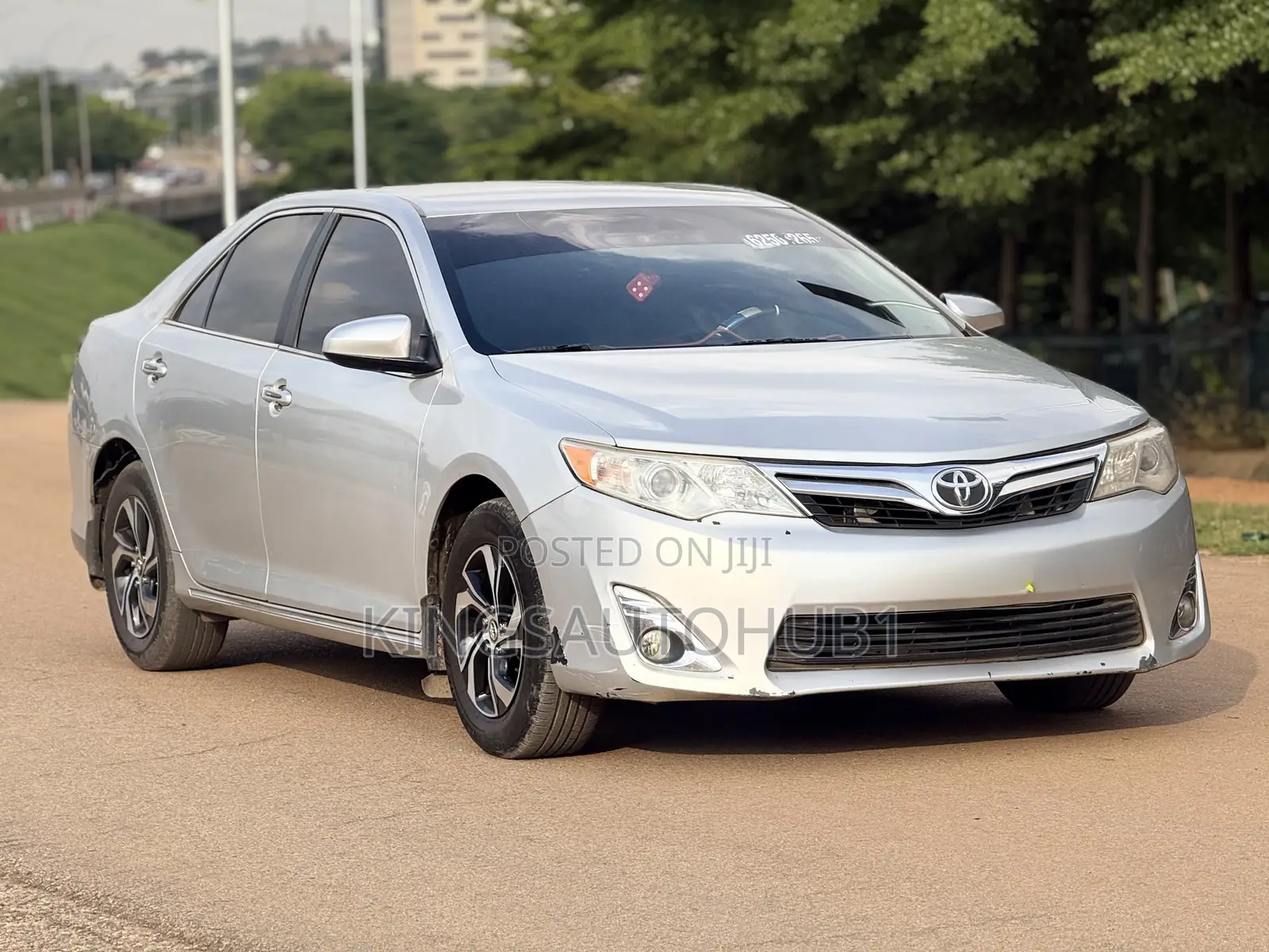 Toyota Camry L 4dr Sedan (2.5L 4cyl 6A) 2013 Silver