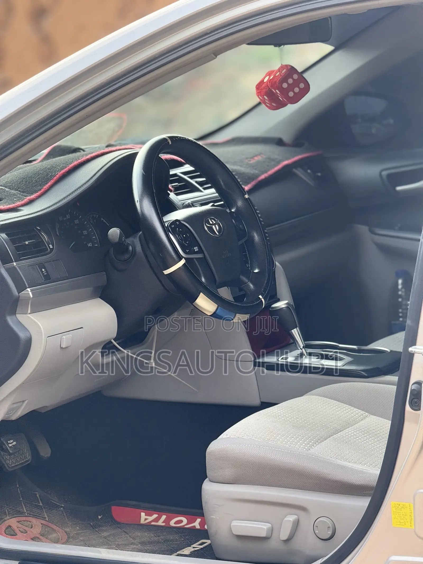 Toyota Camry L 4dr Sedan (2.5L 4cyl 6A) 2013 Silver