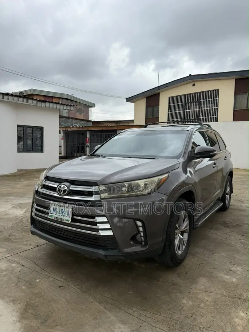 Toyota Highlander 2015 Gray