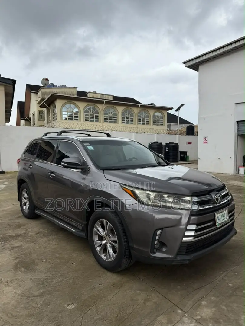 Toyota Highlander 2015 Gray