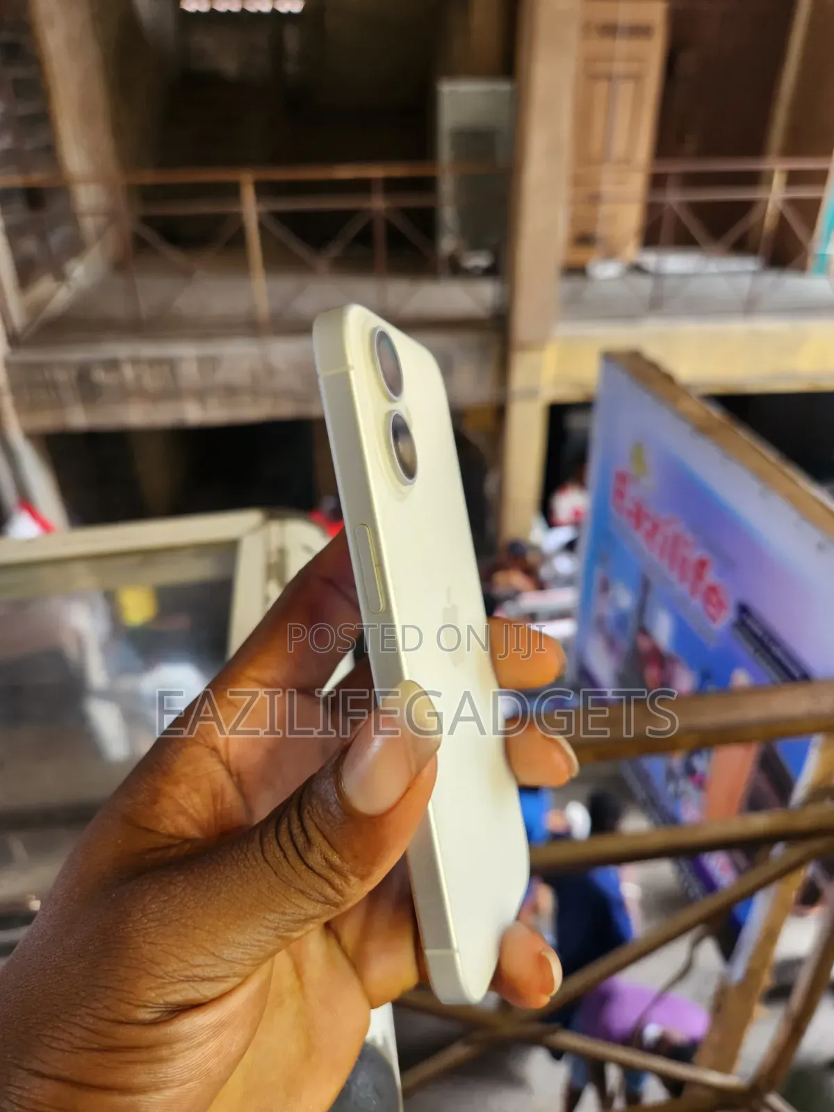 New Apple iPhone 16 128 GB White