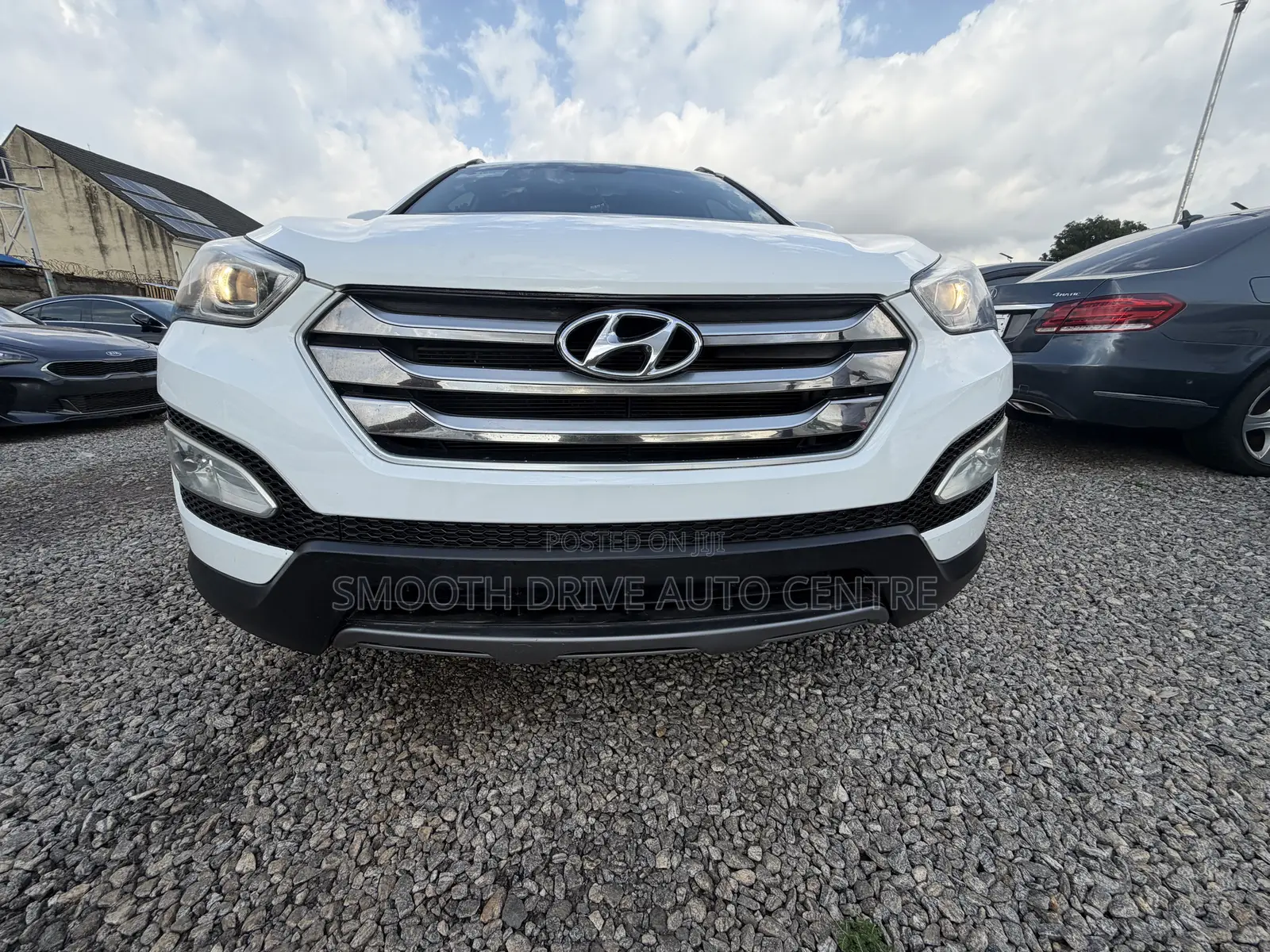 Hyundai Santa Fe SE AWD 2016 White