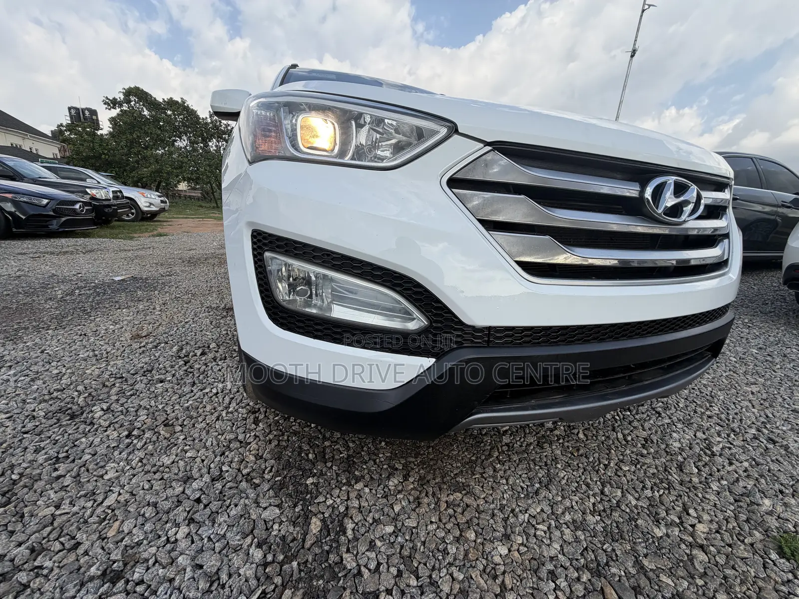 Hyundai Santa Fe SE AWD 2016 White