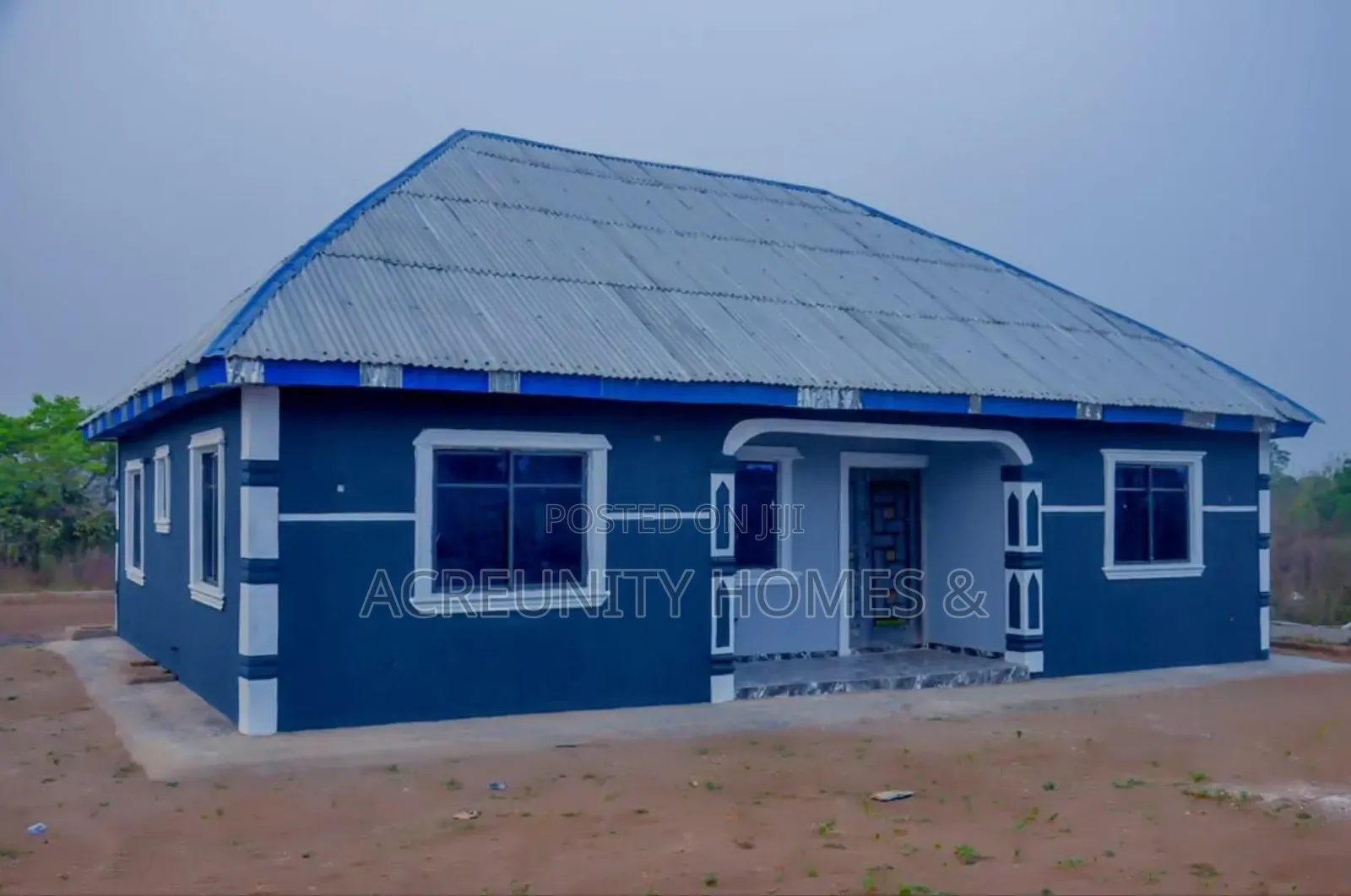 3bdrm Apartment in Oja Agbe, Iseyin for sale
