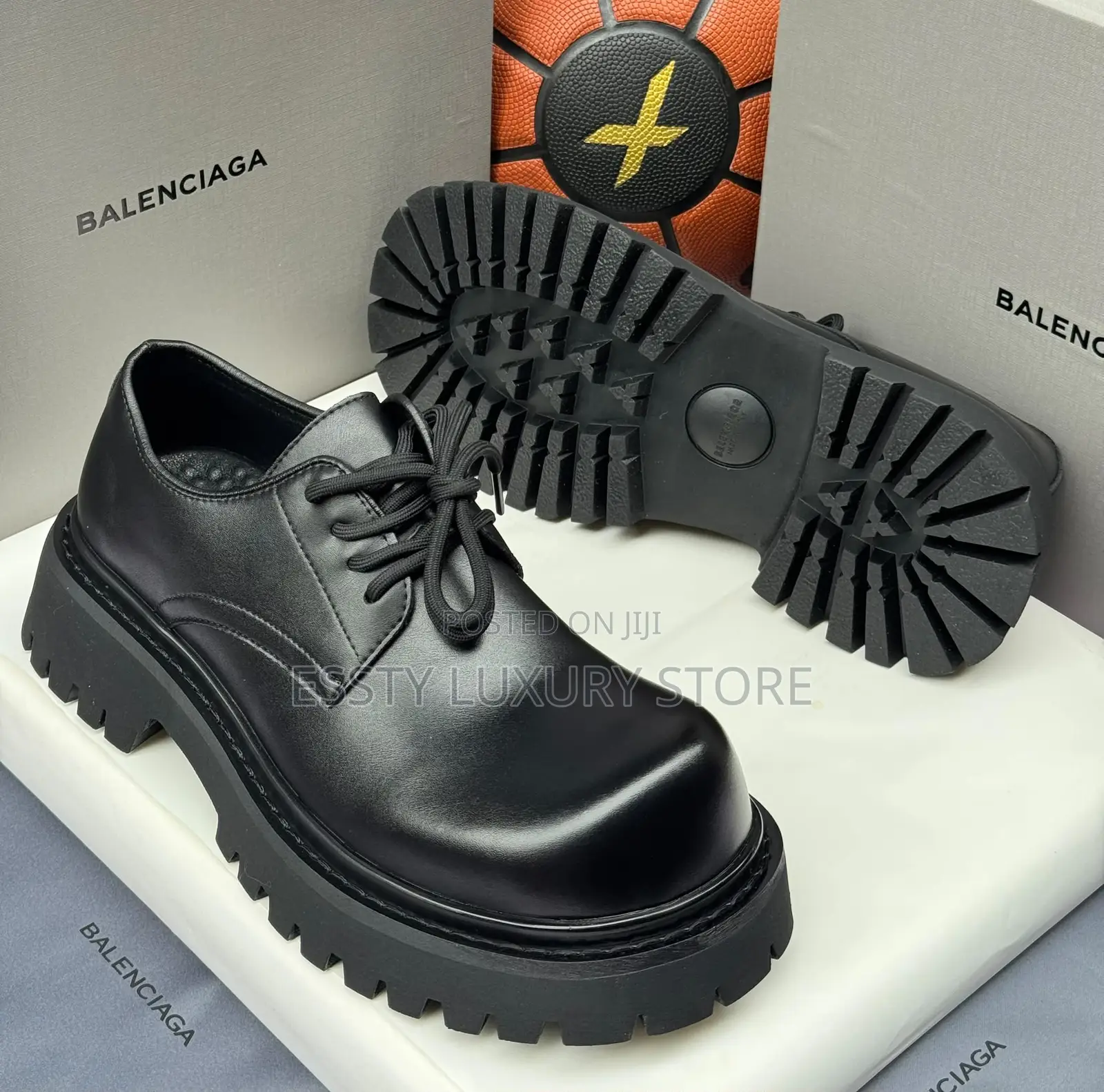 Balenciaga Quality Luxury Men Classic Shoe