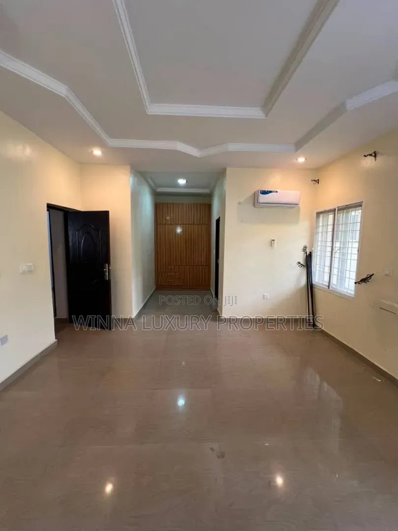 5bdrm Townhouse / Terrace in Apo By Cedar Crest for rent