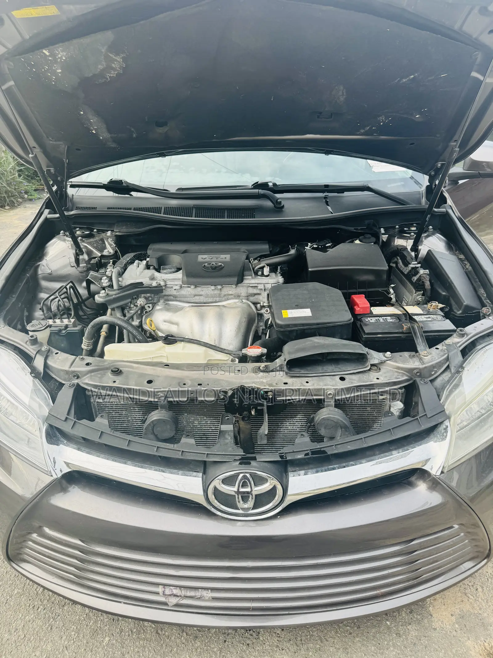 Toyota Camry LE 4dr Sedan (2.5L 4cyl 6A) 2016 Gray
