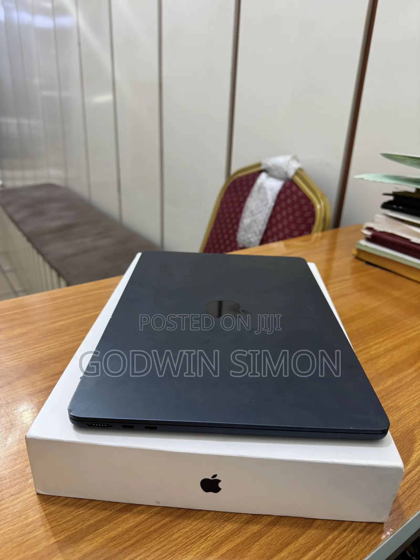 Laptop Apple MacBook Air 2022 M2 8GB Apple M2 SSD 256GB