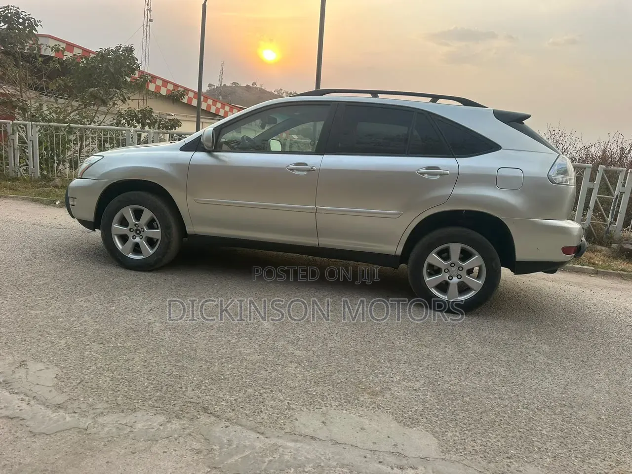 Lexus RX 330 2005 Gold