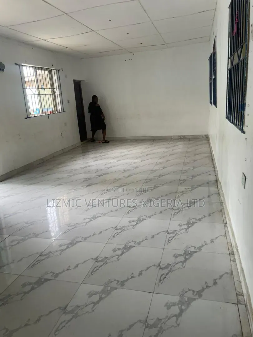 Office Space Tolet