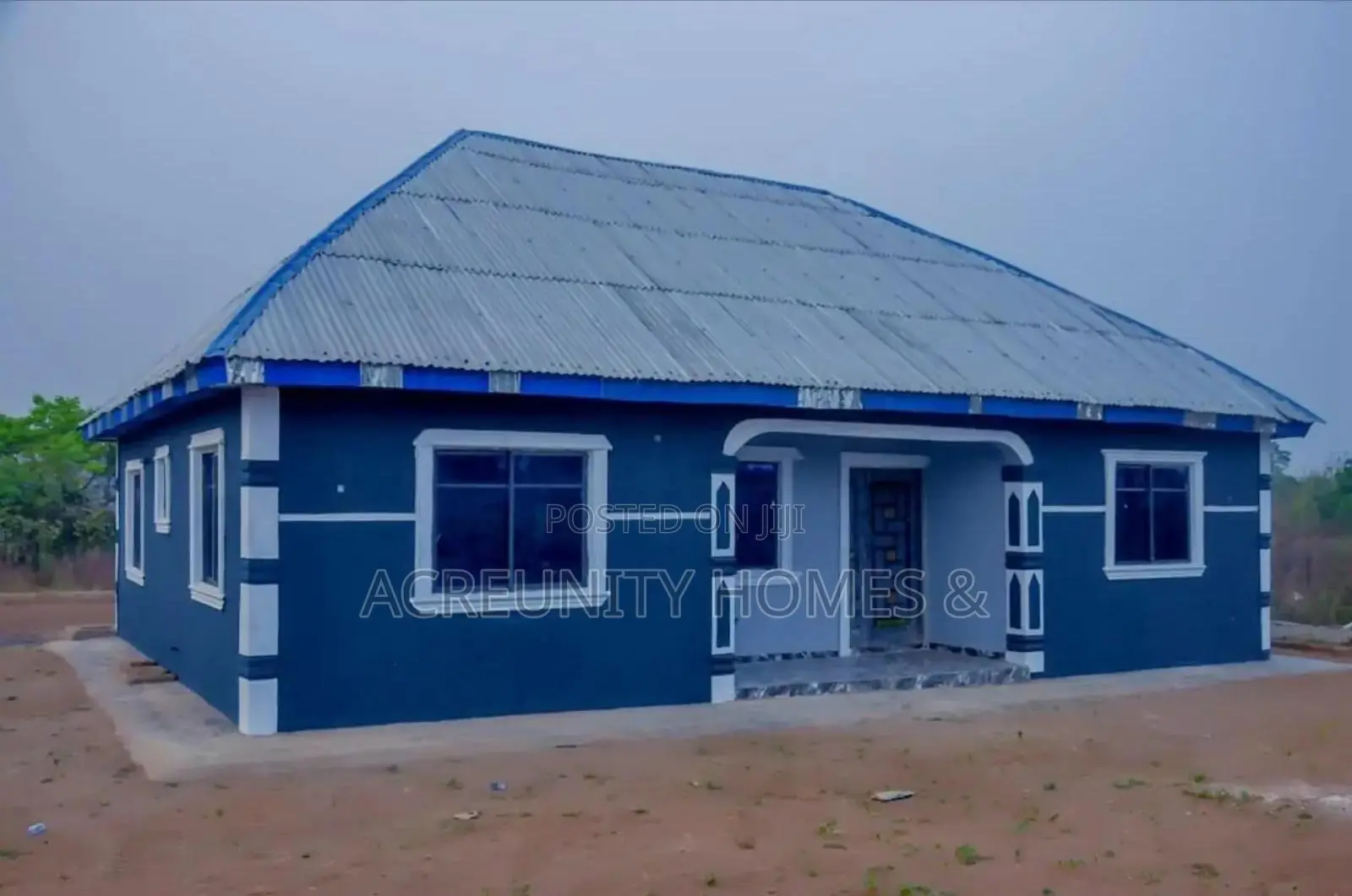 3bdrm Apartment in Oja Agbe, Iseyin for sale
