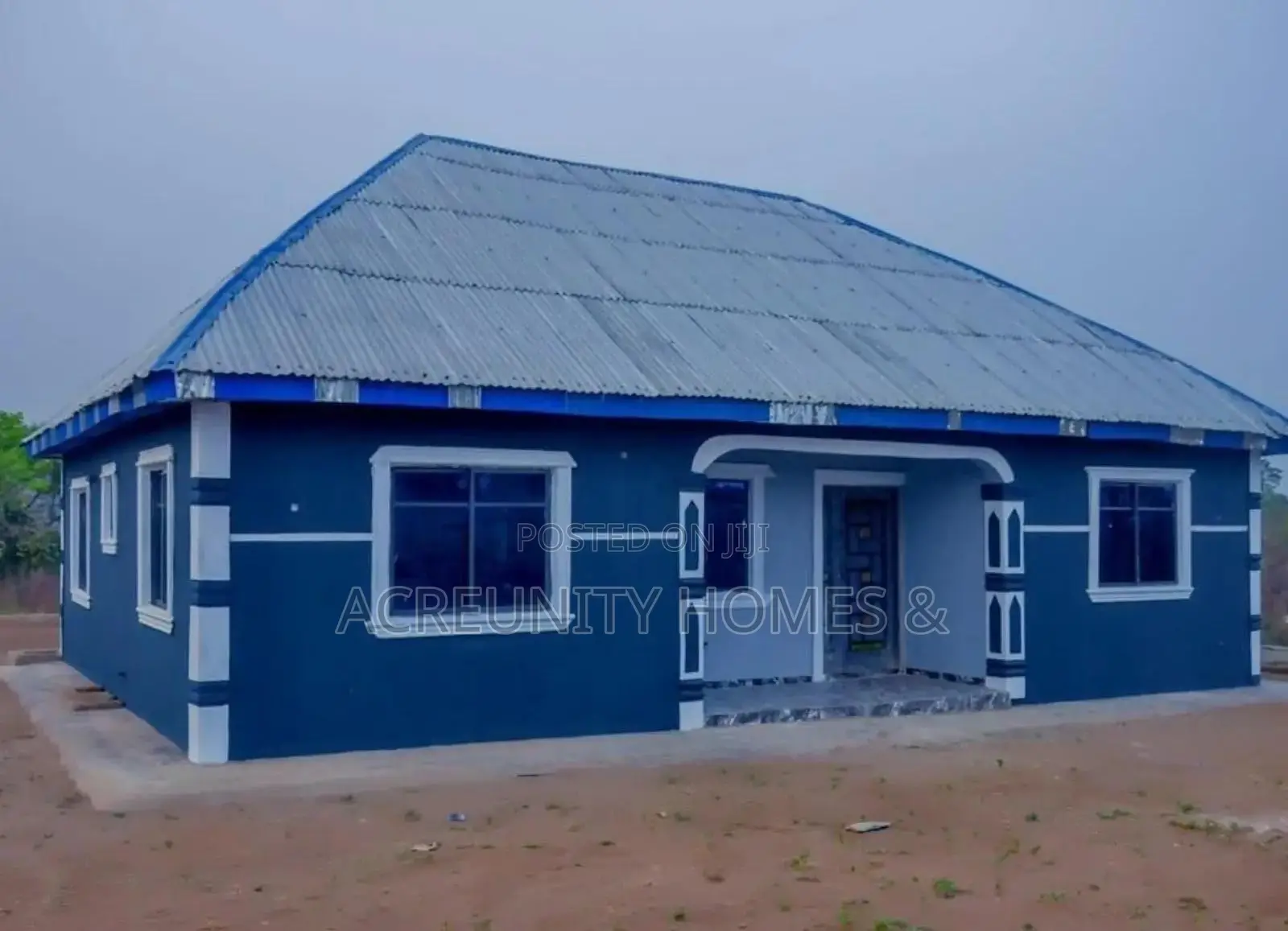 3bdrm Apartment in Oja Agbe, Iseyin for sale