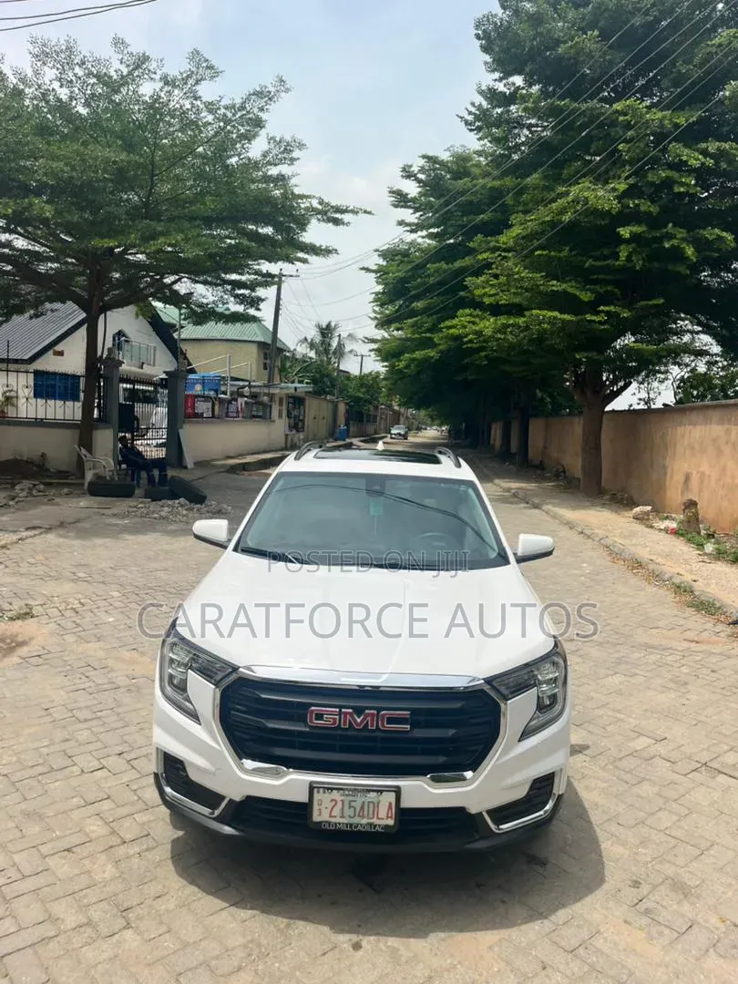 GMC Terrain 2022 White