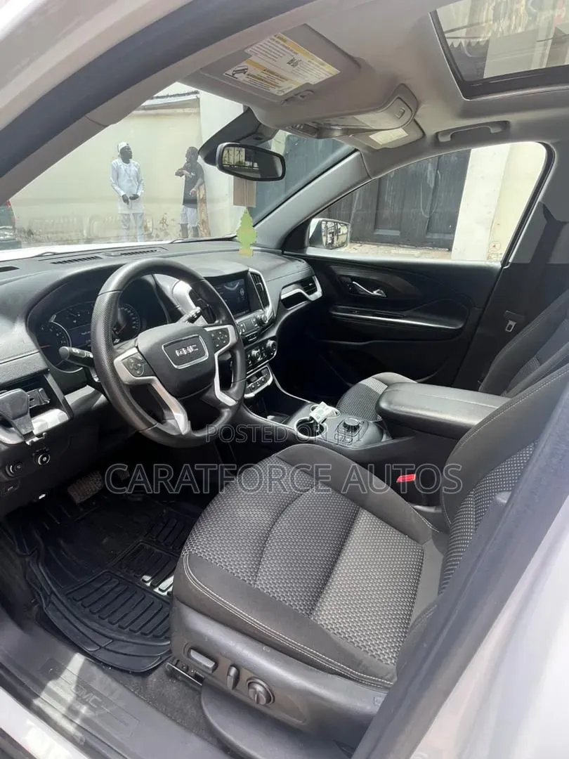GMC Terrain 2022 White