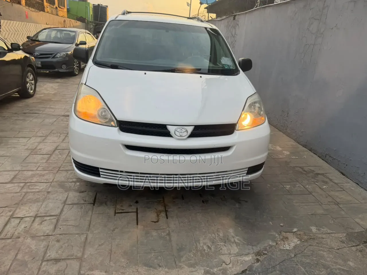 Toyota Sienna 2005 White