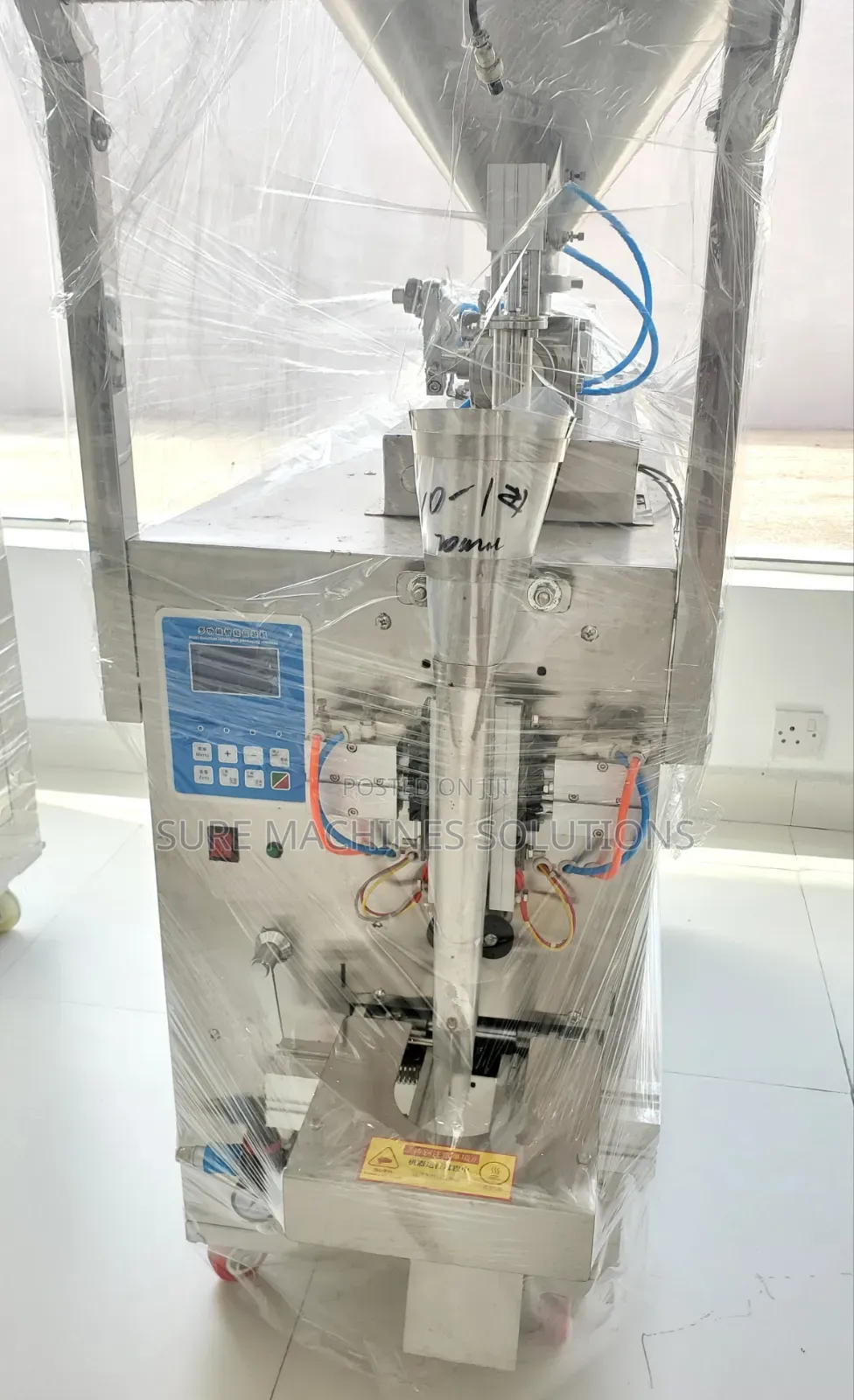 G200 Liquid Paste Packaging Machine With Air
Compressor and Coding