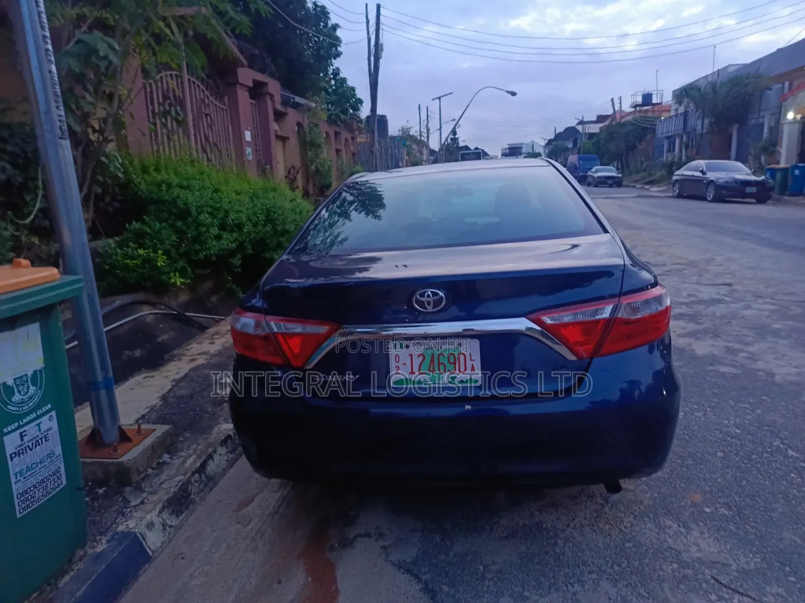 Toyota Camry 2016 Blue