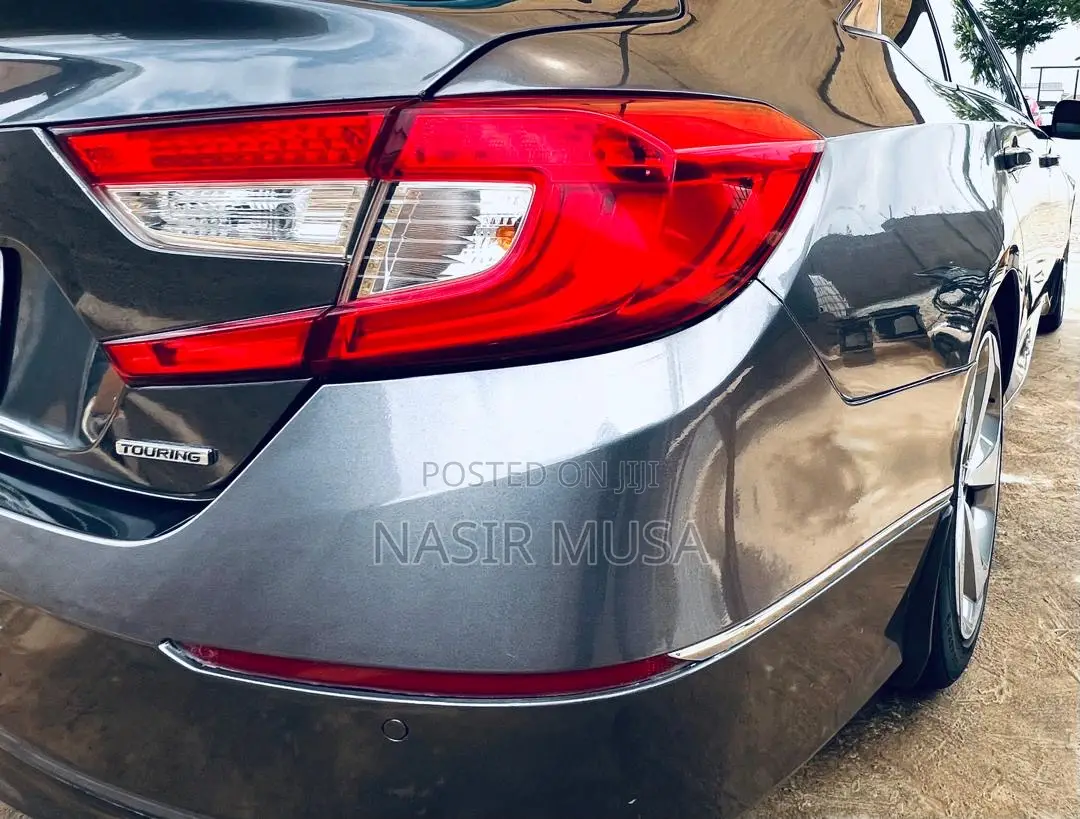 Honda Accord Touring 2.0T 2018 Gray