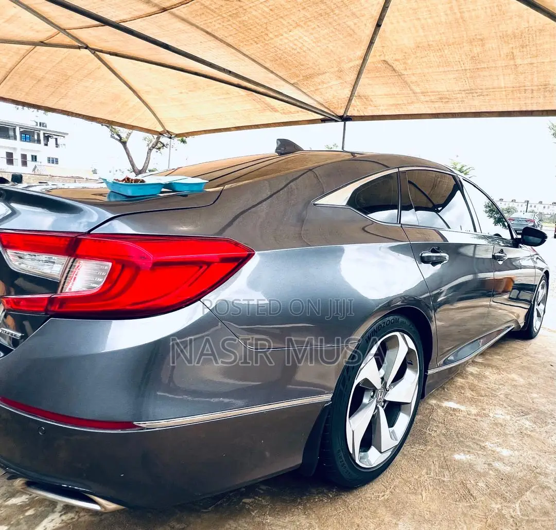 Honda Accord Touring 2.0T 2018 Gray