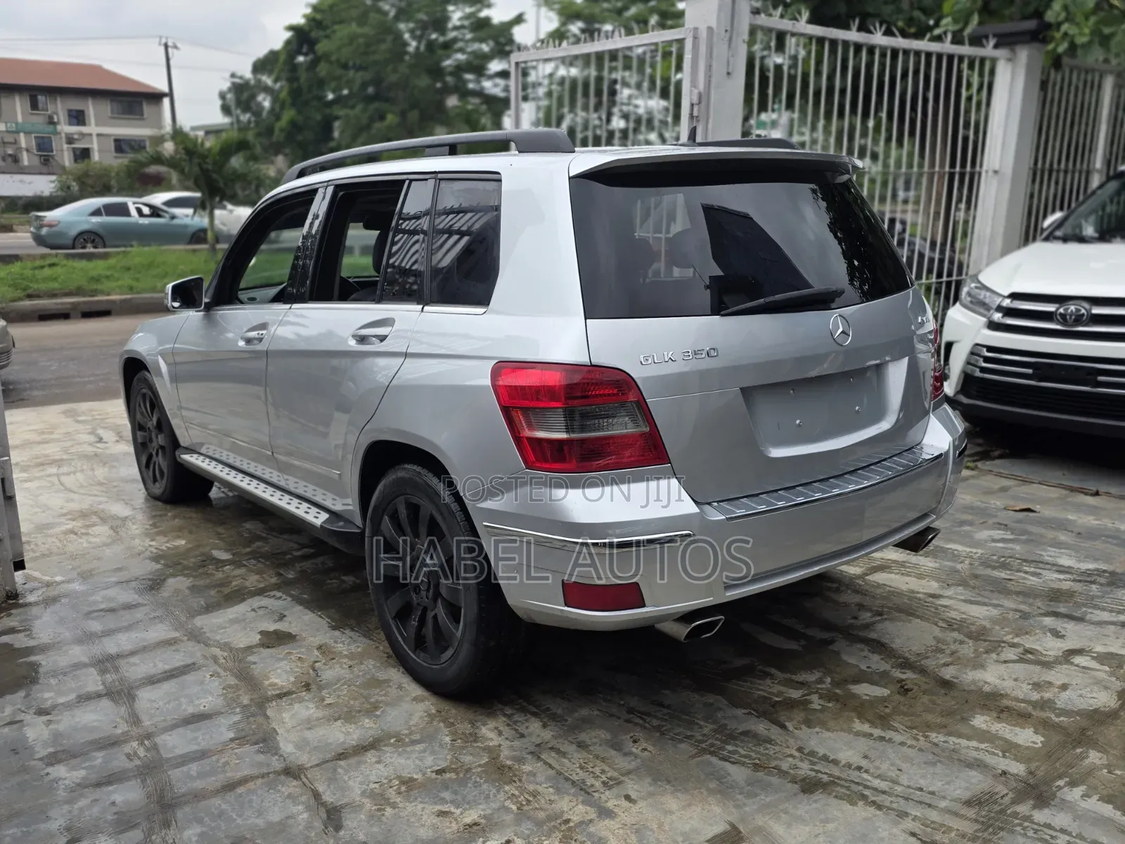 Mercedes-Benz GLK-Class 350 4MATIC 2010 Silver