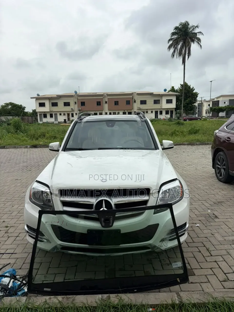 Glk350 Windscreen Glass Available Installed at Chimatex
