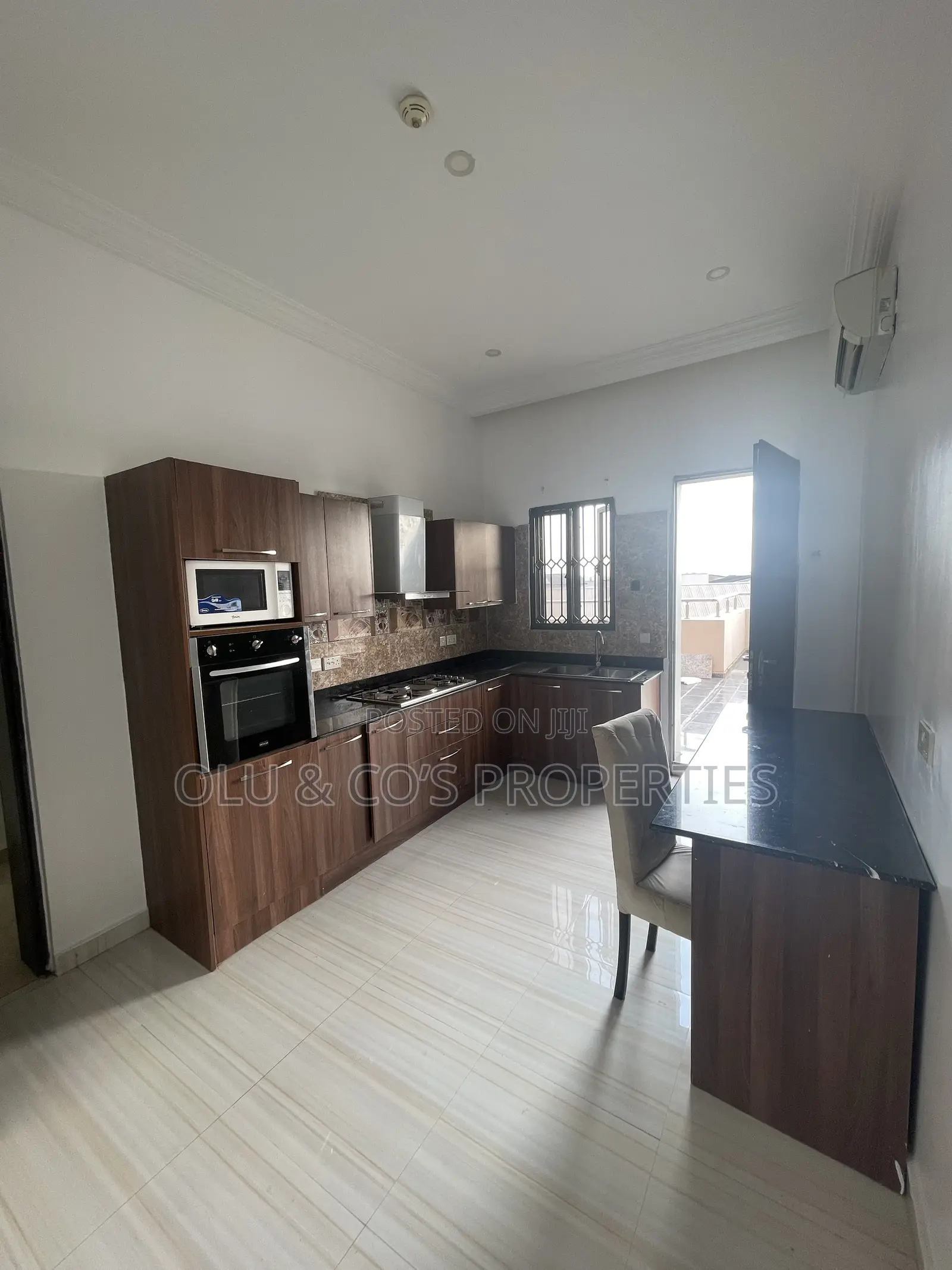 1bdrm Block of Flats in Wuye for rent
