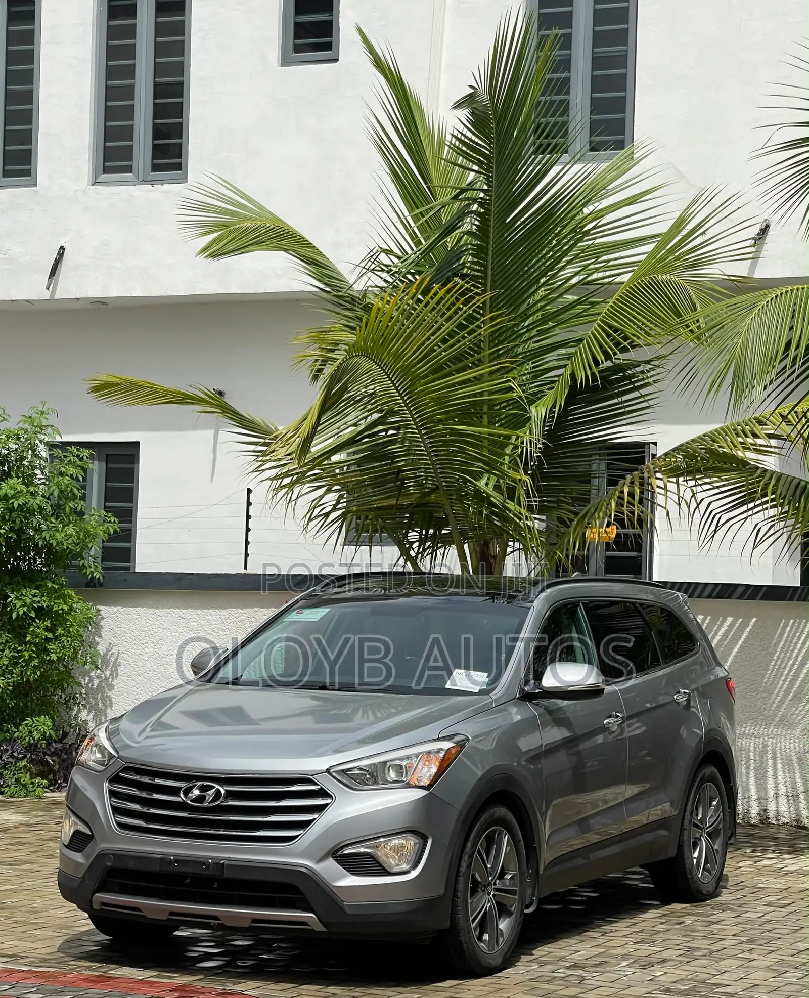 Hyundai Santa Fe Limited w/Saddle Interior 4dr SUV (3.3L 6cyl 6A) 2015