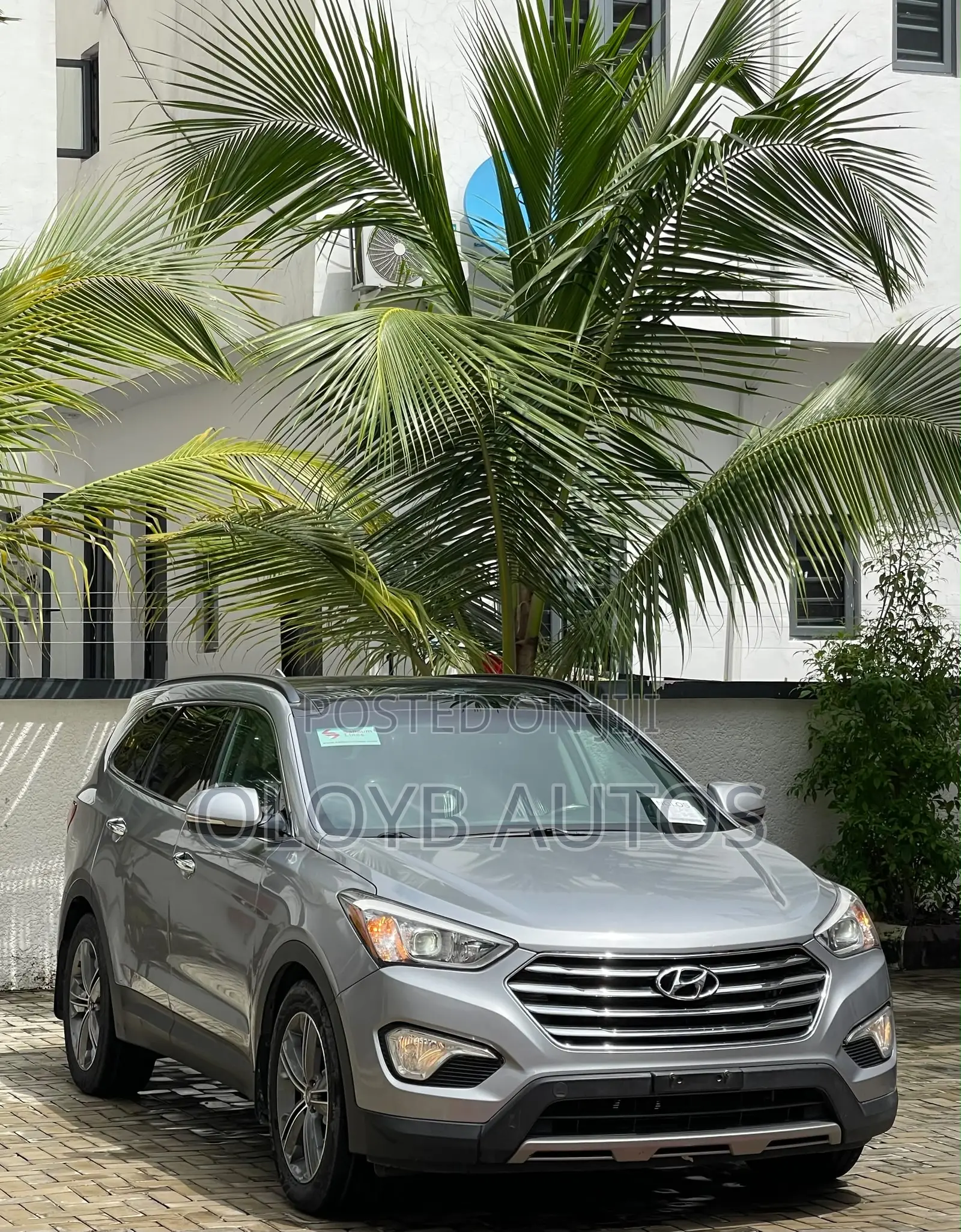 Hyundai Santa Fe Limited w/Saddle Interior 4dr SUV (3.3L 6cyl 6A) 2015