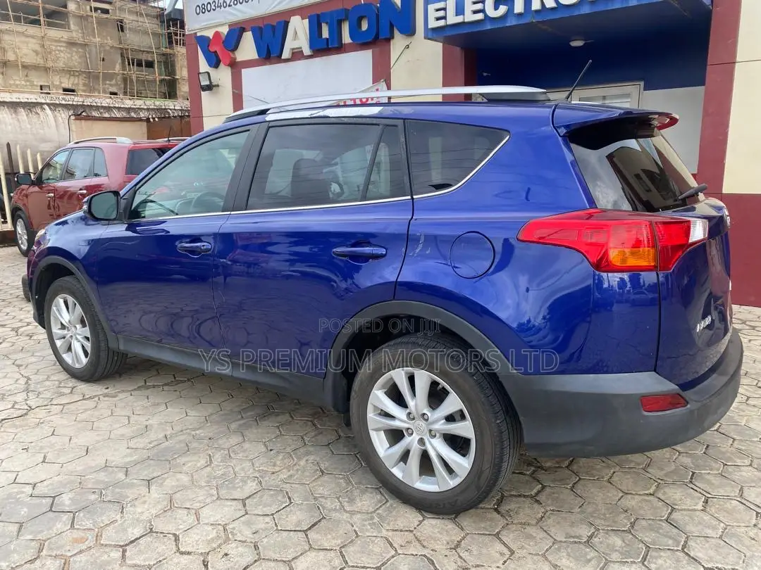 Toyota RAV4 Limited 4dr SUV (2.5L 4cyl 6A) 2015 Blue